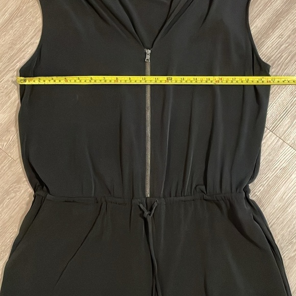 Tahari Women Jumpsuit XL Black Zip Front Sleeveless Contemporary Cocktail Preppy - Picture 10 of 17